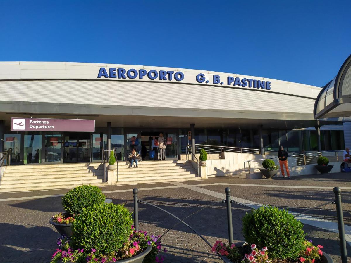 Appartement Casa Design Con A/C E Wifi_7 Minuti Ciampino Aeroporto Extérieur photo